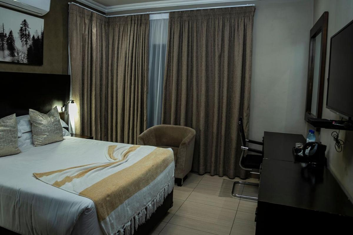 Peaconwood Boutique Villa Palapye Buitenkant foto