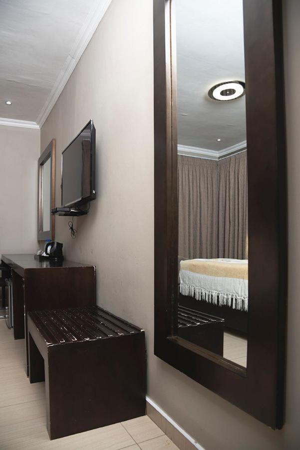 Peaconwood Boutique Villa Palapye Buitenkant foto