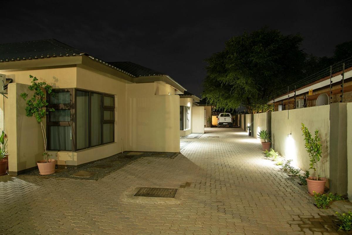 Peaconwood Boutique Villa Palapye Buitenkant foto