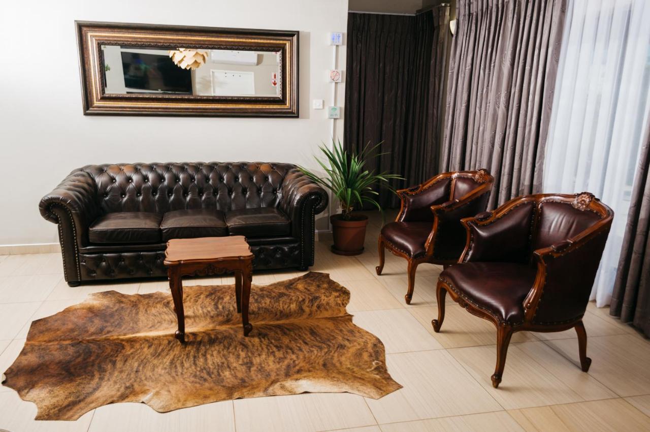 Peaconwood Boutique Villa Palapye Buitenkant foto