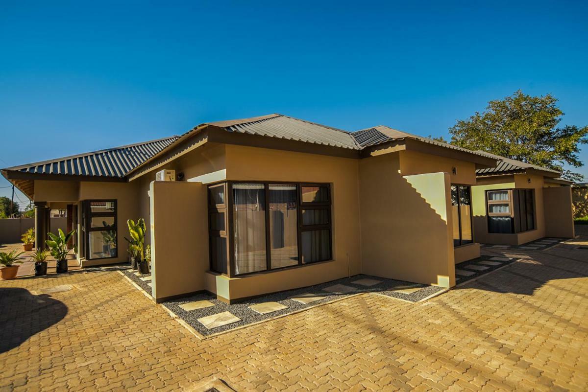 Peaconwood Boutique Villa Palapye Buitenkant foto
