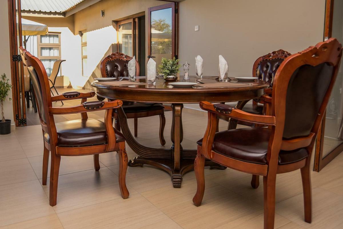 Peaconwood Boutique Villa Palapye Buitenkant foto