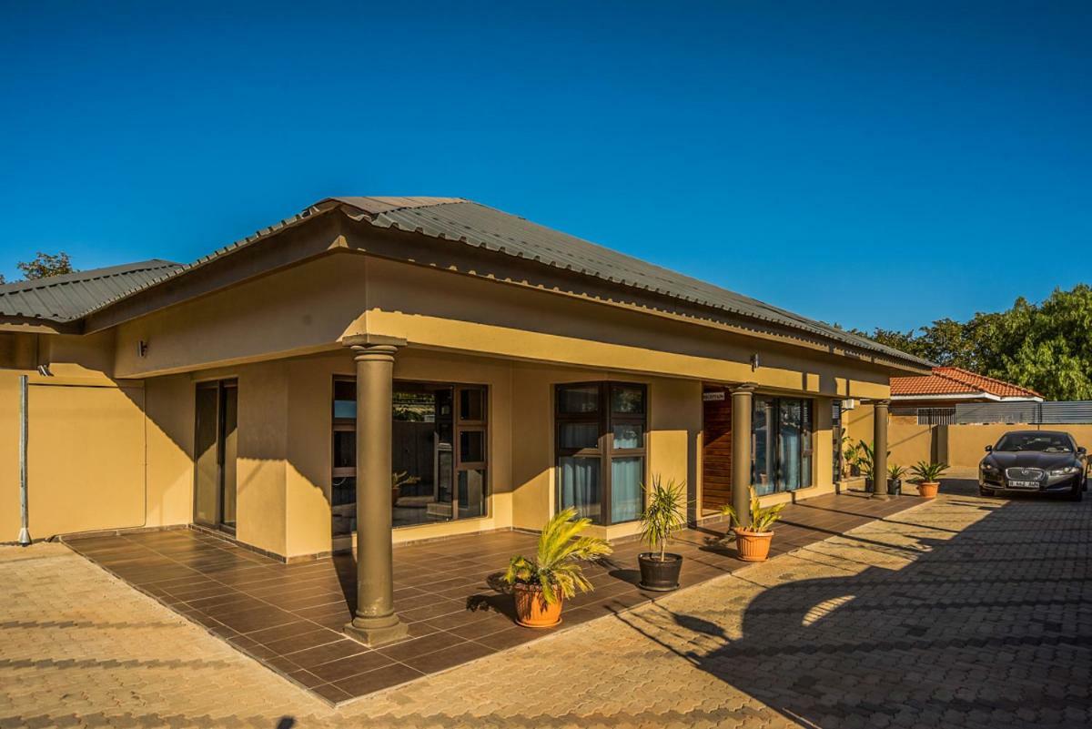 Peaconwood Boutique Villa Palapye Buitenkant foto